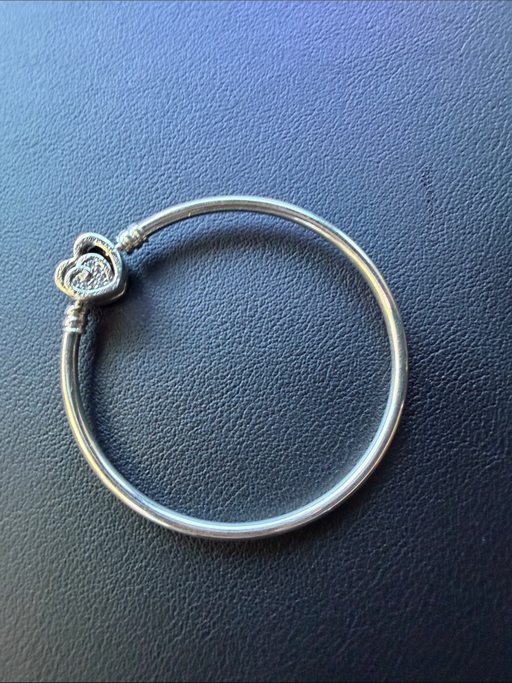 Pandora Silver Heart Clasp Bangle - Silver